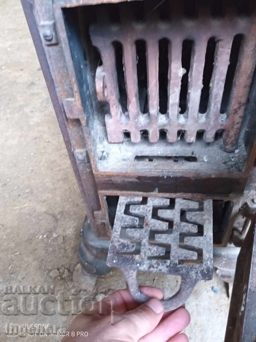 Cast Iron Wood Stove "Balkan" from the Tsarist Era - 6