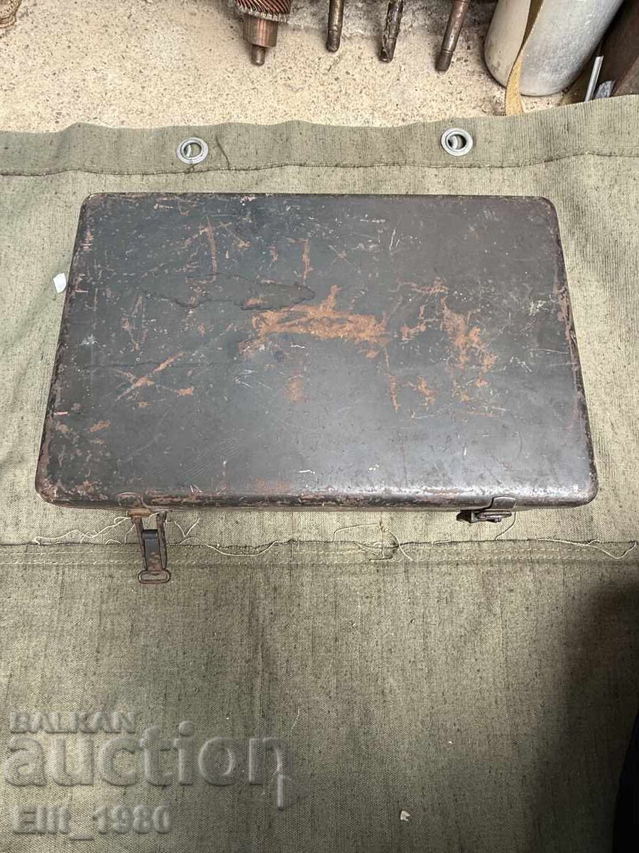 German metal box 1942