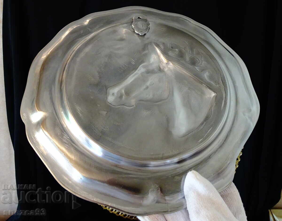 Καλαίσθητο πιάτο, πανό, κεφαλή αλόγου, 680 γρ με τιμή 19.00 BGN | € 9.71