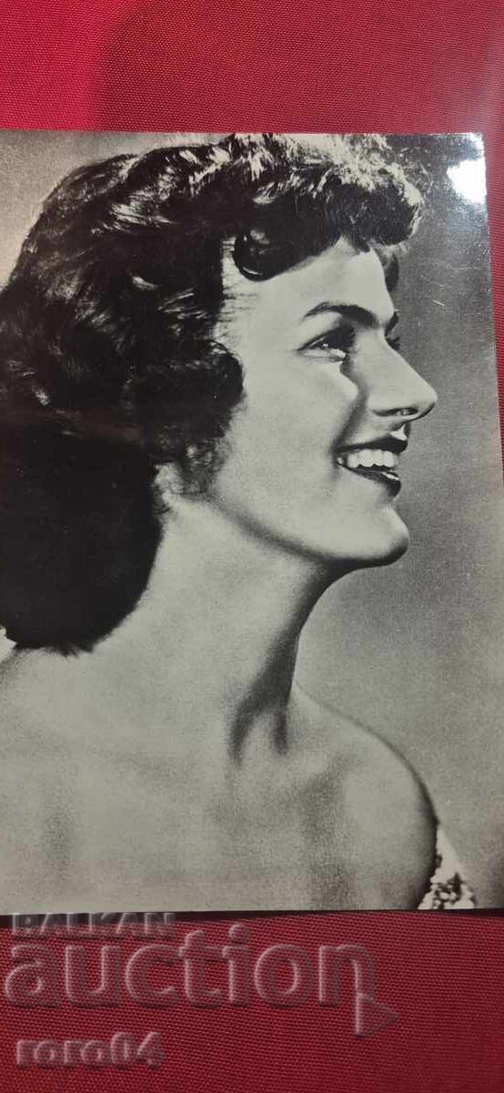 JULIA BORISOVA cu preț € 3.99 | 7.80 BGN