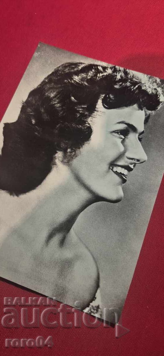 Licitație JULIA BORISOVA