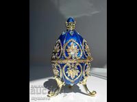 Cutie de bijuterii în stil Faberge