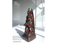 Статуетка от Перу с фигури на свръхестествени същества