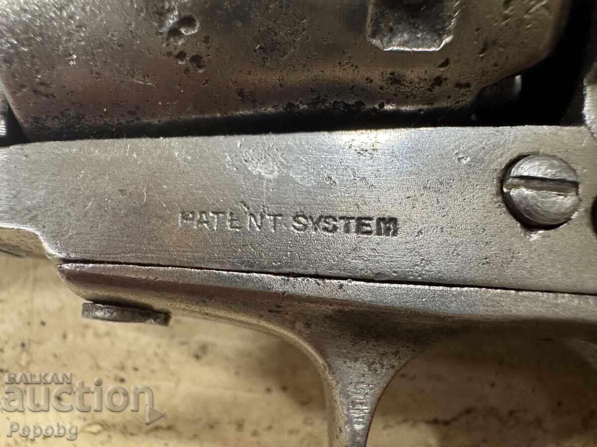 Аукцион Стар капсулен револвер, пистолет