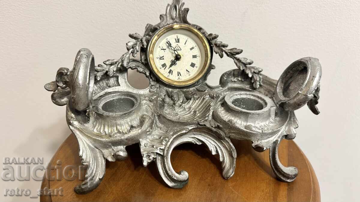 Мастилница с часовник