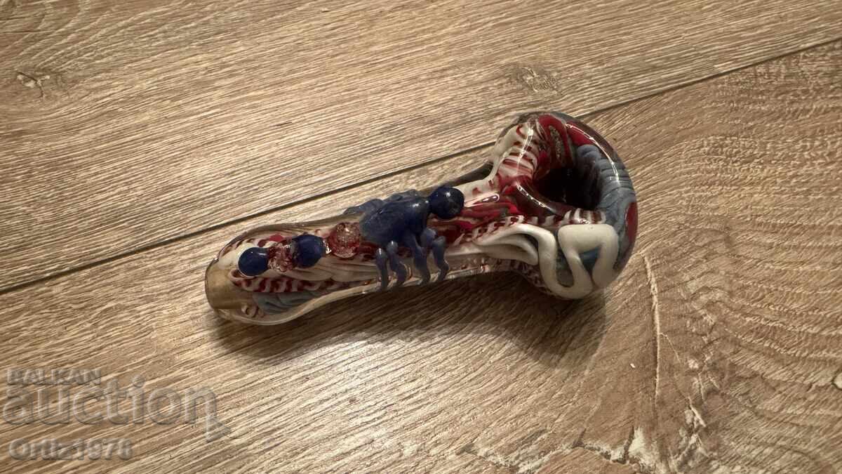 Unică pipă uscată din sticlă, borosilicat. Excelentă cu preț 48.00 BGN | € 24.54