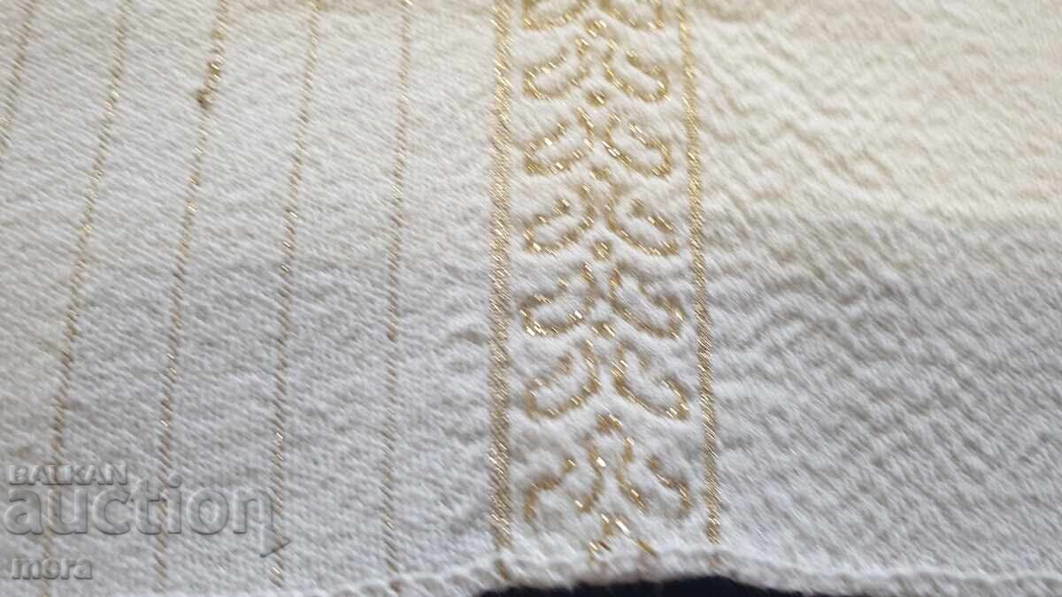 Δημοπρασία Πετσέτα, μαντήλι από λεπτό καμβά και κεντημένα στολίδια με σίρμα