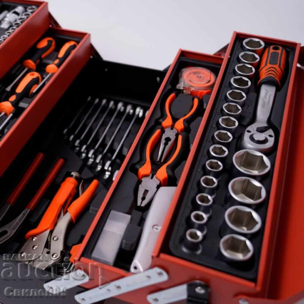 Tool set 147 pcs. in a metal suitcase with price 170.00 BGN | € 86.92