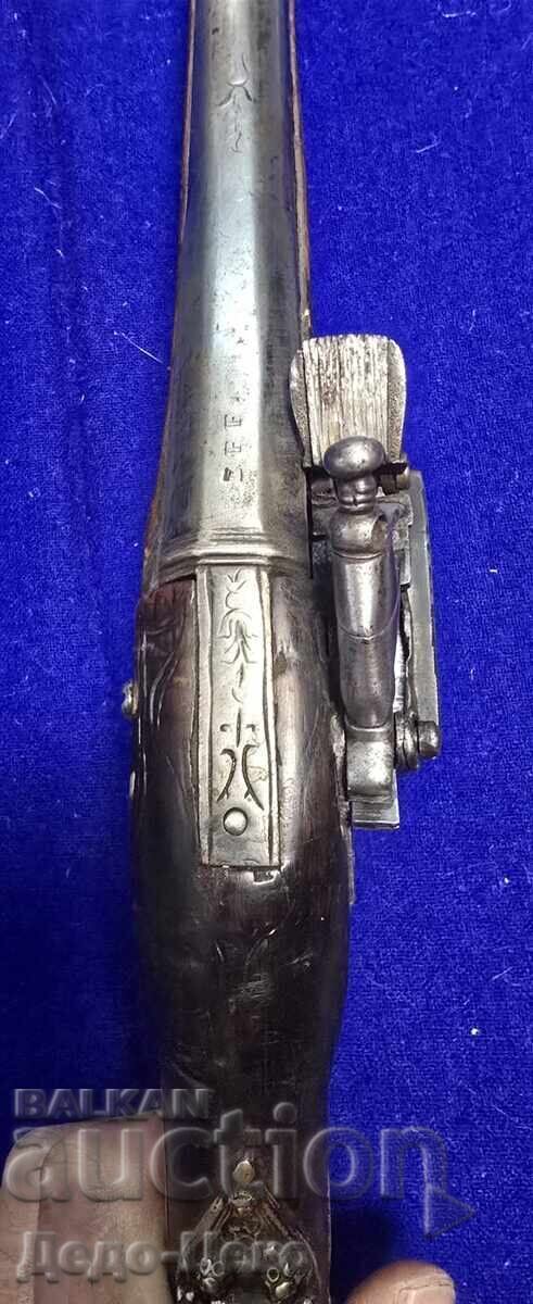 Доставка на Кремъчен пищов 18 век