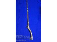 Flintlock rifle 19th century