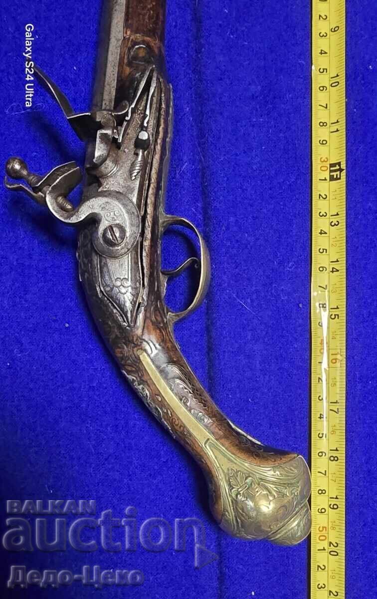 Flintlock pistol 18th-19th century with price 1800.00 BGN | € 920.33