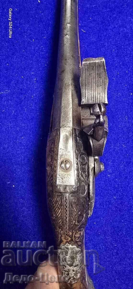 Delivery of Flintlock pistol 18th-19th century