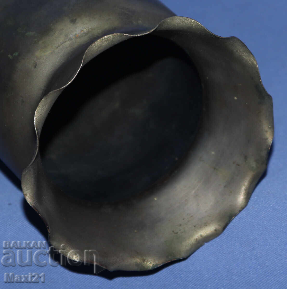 Vază decorativă veche, obuz de tun - 7