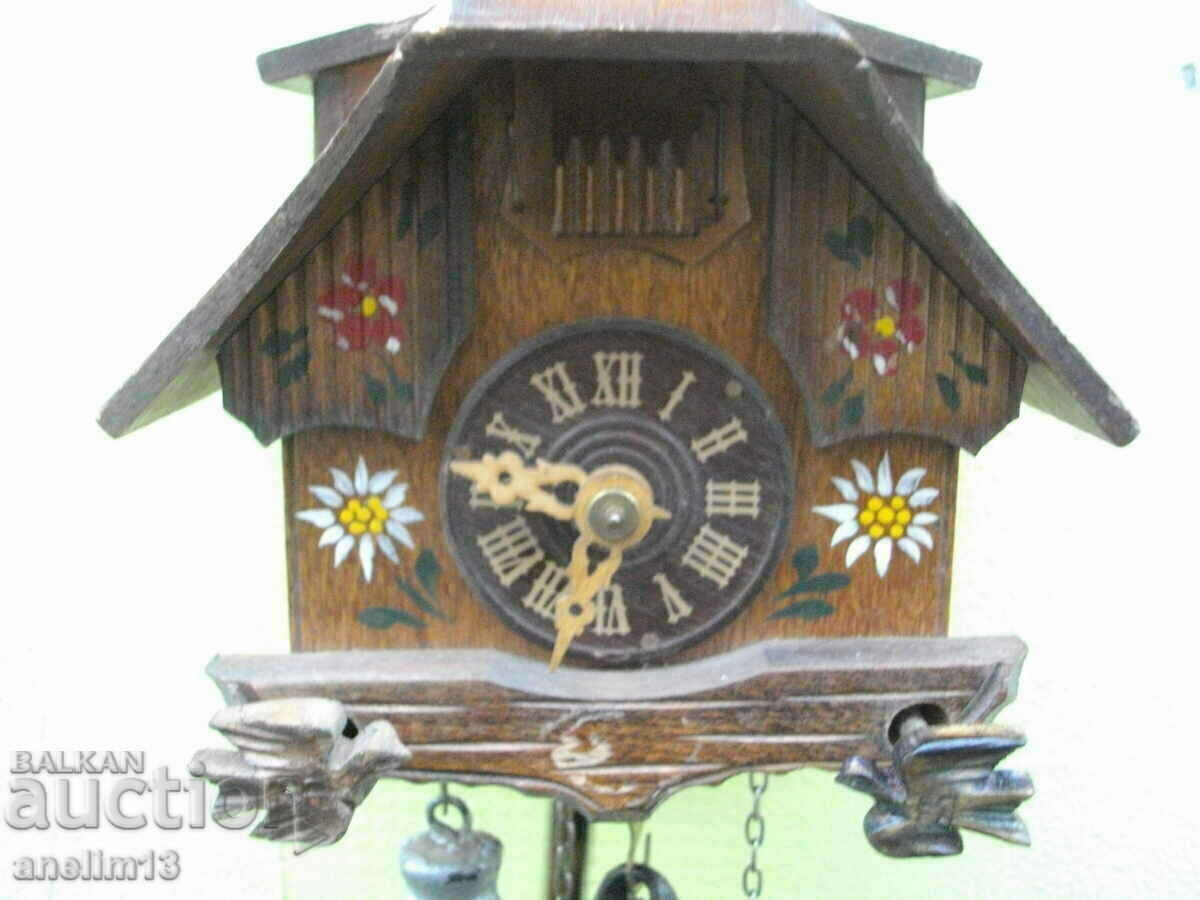 Ceas de perete BLACKWALD CUCKOO cu preț 280.00 BGN | € 143.16