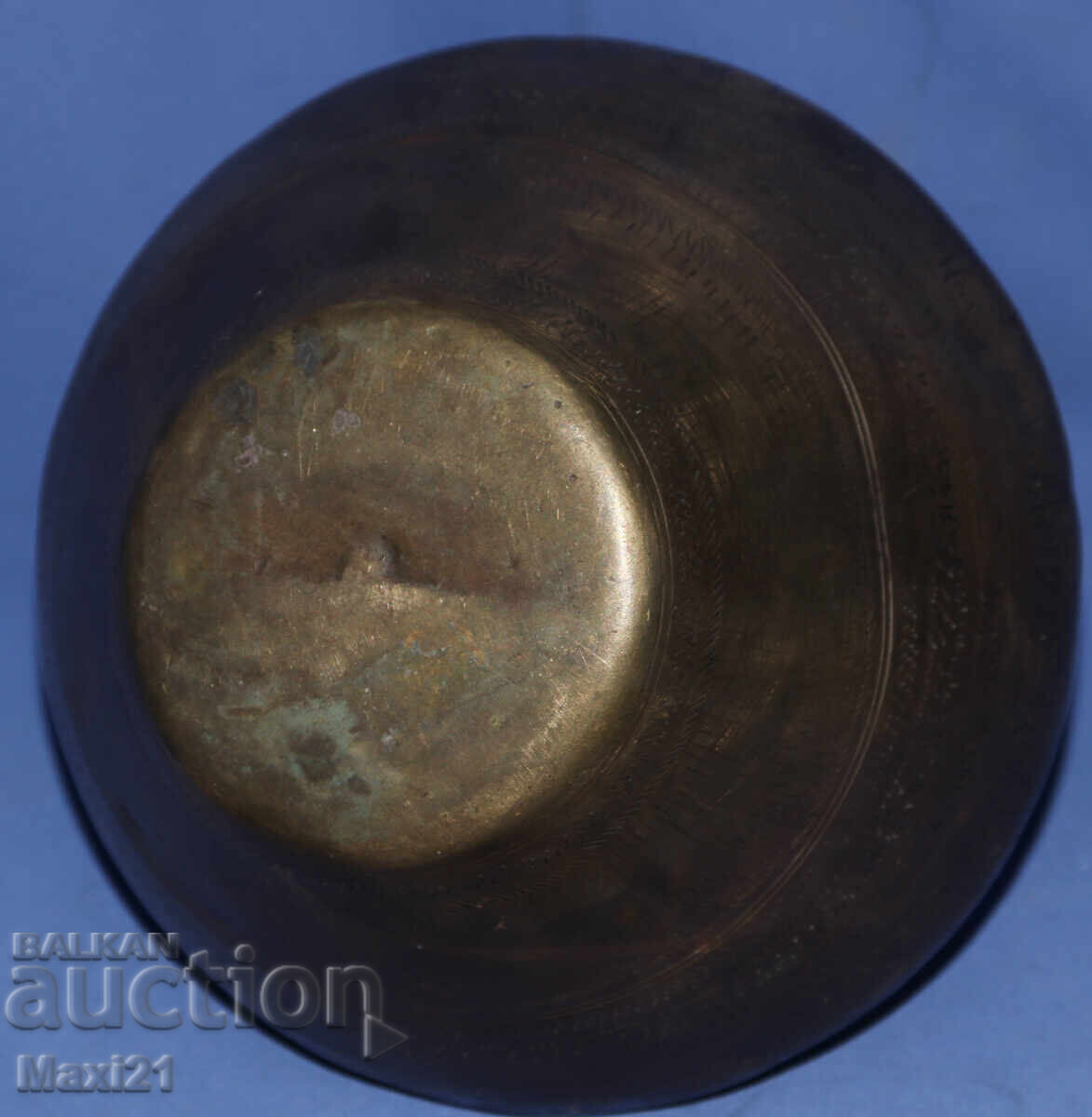 Old brass vase with figural motifs - 6