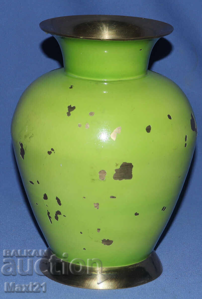 Delivery of Vintidzh rychno risuvana mesingova vaza Delivery of Vintidzh rychno risuvana mesingova vaza