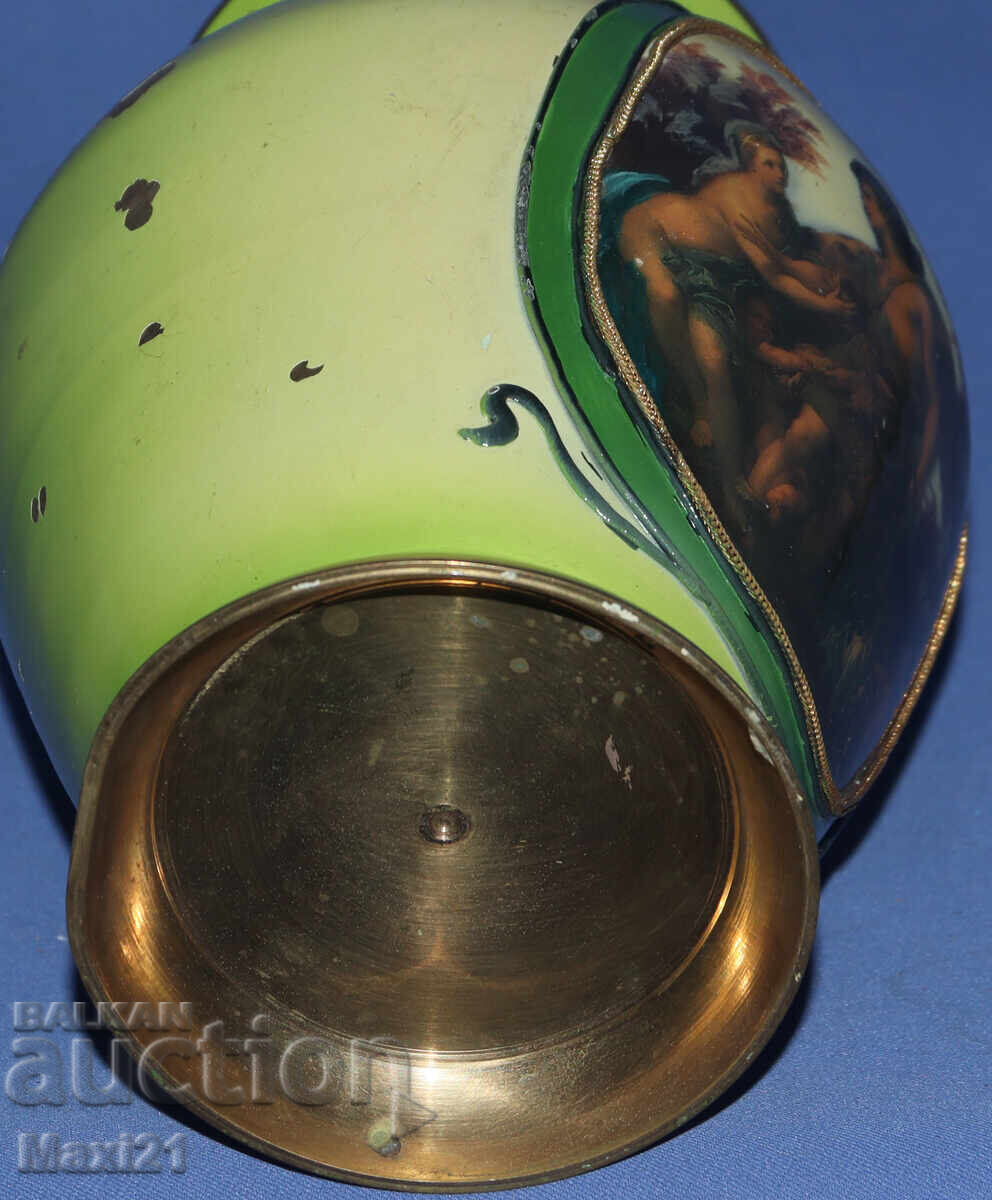 Vintidzh rychno risuvana mesingova vaza - 7 Vintidzh rychno risuvana mesingova vaza - 7