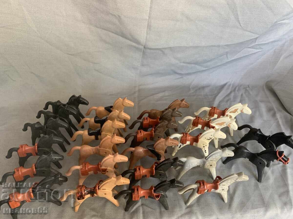 Παράδοση Λοτ Playmobil 25 αλόγων με σέλα / geobra 1974