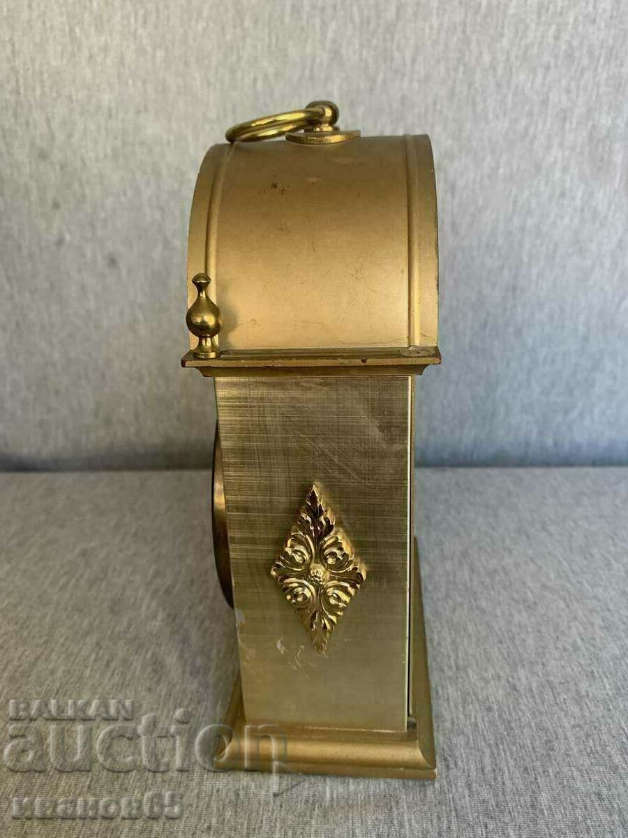 Δημοπρασία επιτραπέζιο ρολόι Δημοπρασία επιτραπέζιο ρολόι