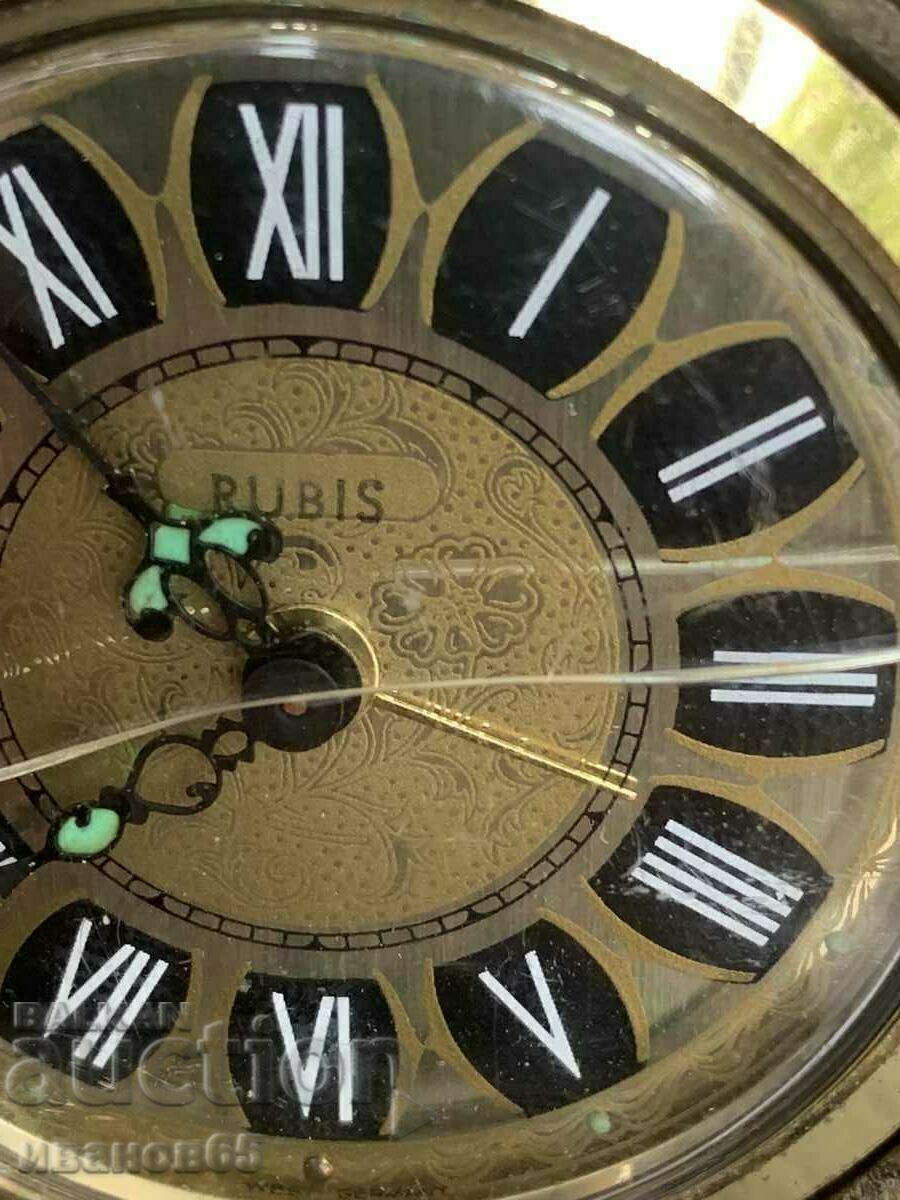 Delivery of mechanical desk clock