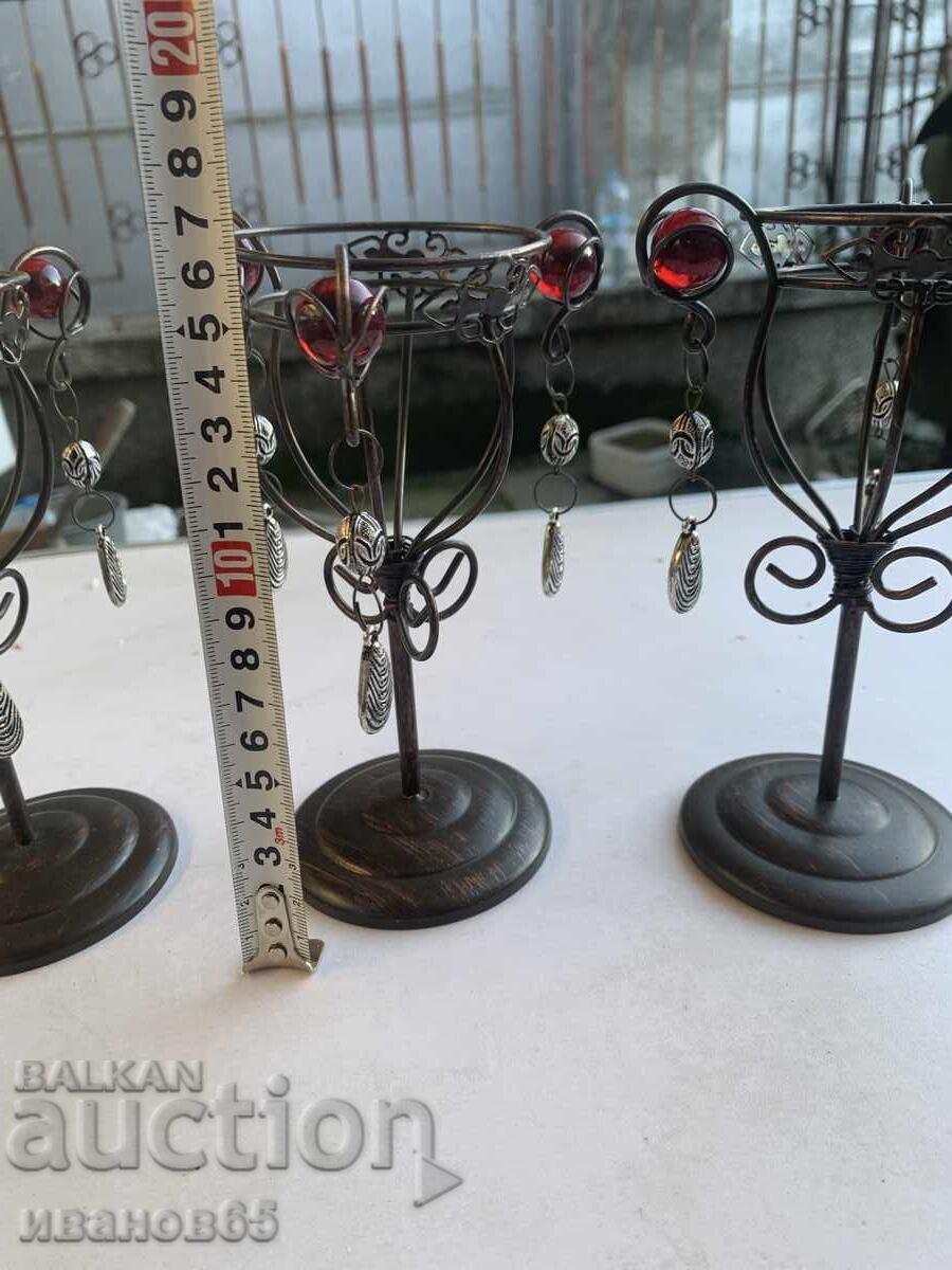 Доставка на сувенирни поставки