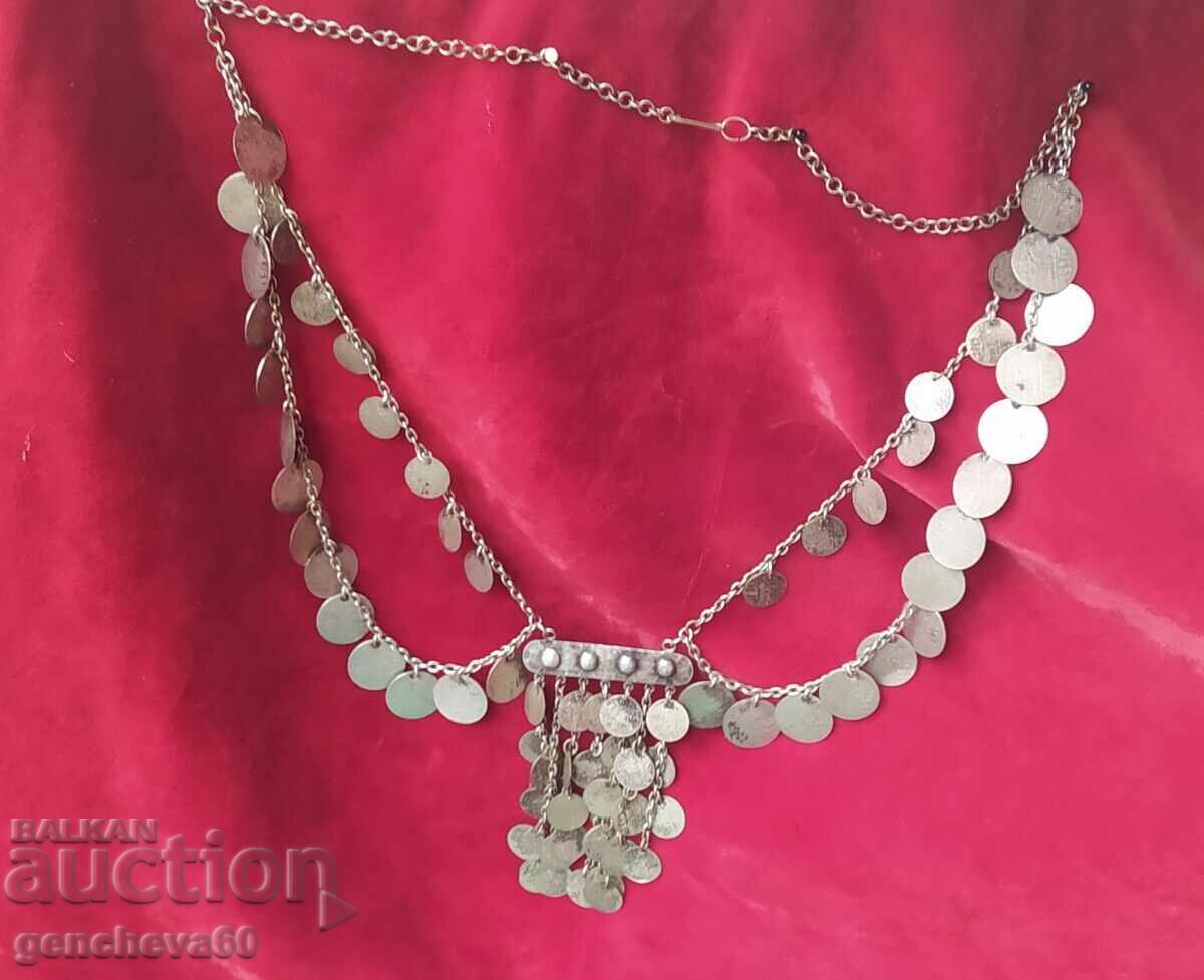 Δημοπρασία Αναγεννησιακό κόσμημα - τμήμα παραδοσιακής φορεσιάς Δημοπρασία Αναγεννησιακό κόσμημα - τμήμα παραδοσιακής φορεσιάς