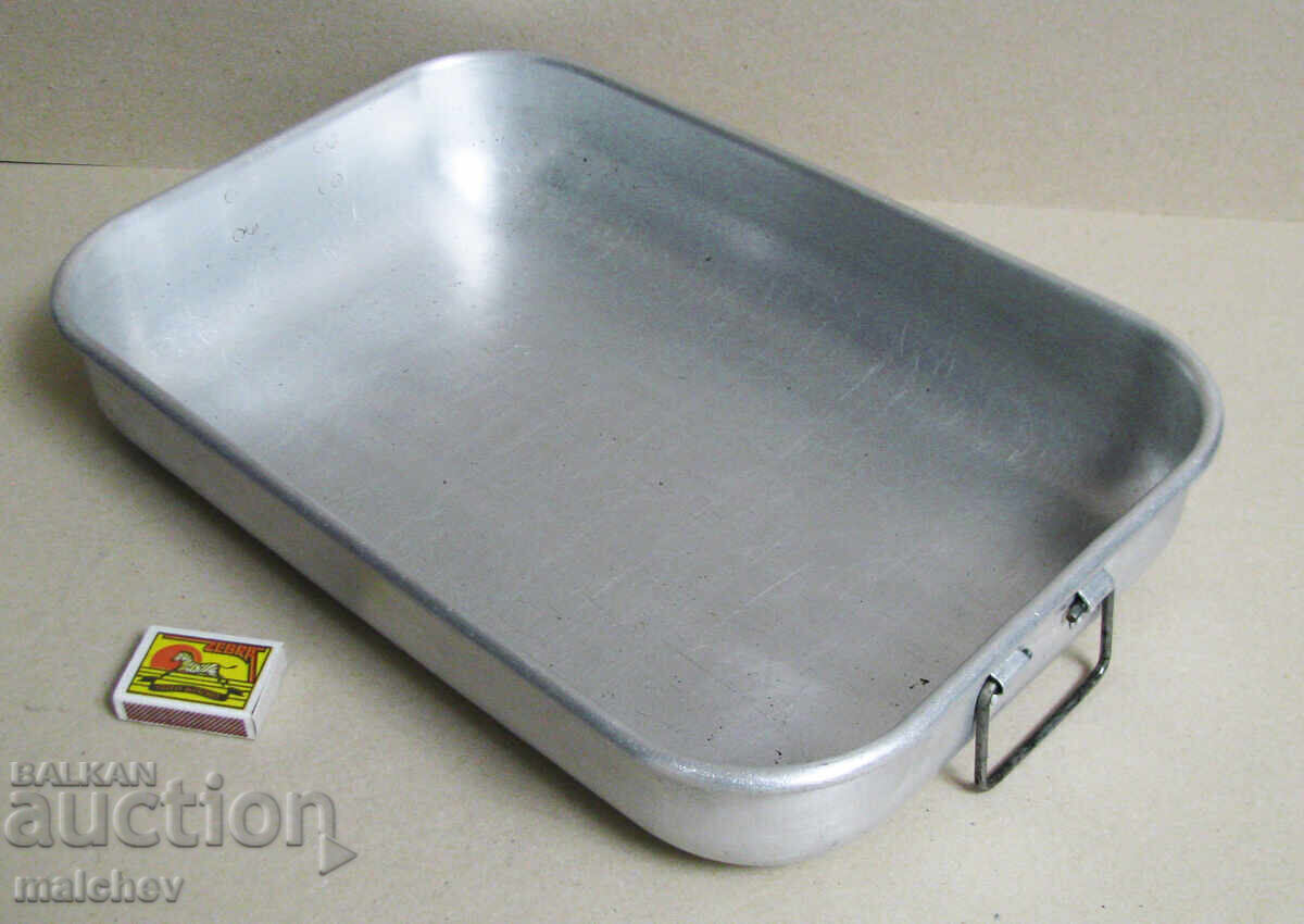 Old aluminum pan 28/42 cm rectangular with handles, excellent Old aluminum pan 28/42 cm rectangular with handles, excellent