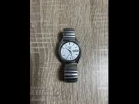 Παλιό ανδρικό ρολόι σε λειτουργία