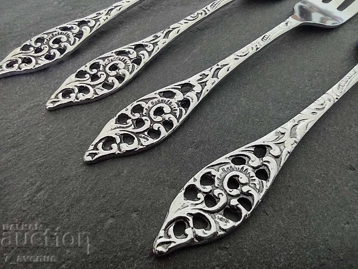 Licitație Tacâmuri pentru tort, desert dulce, furculițe 10.10.25