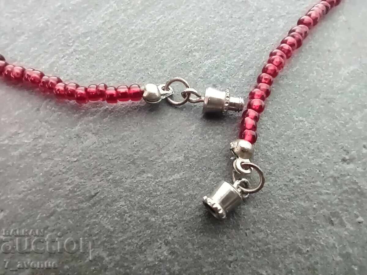 Auction  Necklace with natural Garnet, screw clasp 10.10.25