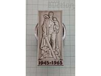 WW2 20 g. DE LA VICTORIE BERLIN RDG INSIGNĂ 1965