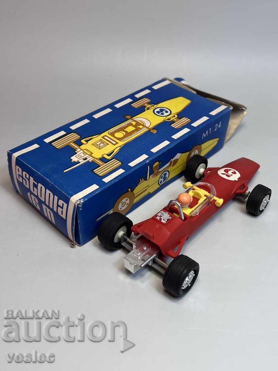 Παλιό Ρωσικό Παιχνίδι Αθλητικό Αμαξάκι Φόρμουλα Κουτί Κανονικό με τιμή 20.00 BGN | € 10.23 Παλιό Ρωσικό Παιχνίδι Αθλητικό Αμαξάκι Φόρμουλα Κουτί Κανονικό με τιμή 20.00 BGN | € 10.23