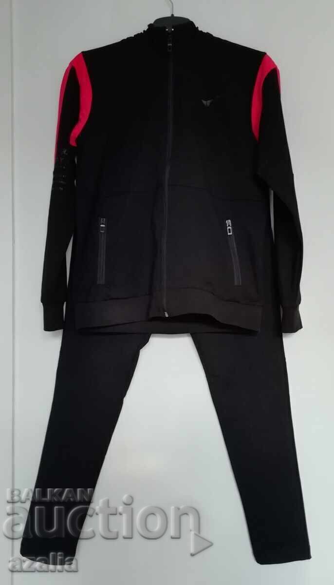 New women's black tracksuit, Bulgarian production, size M New women's black tracksuit, Bulgarian production, size M