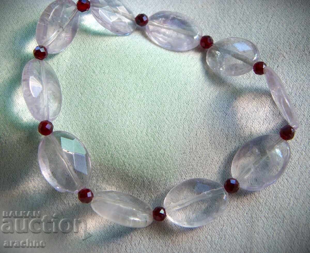 Necklace with rock crystal and rubies