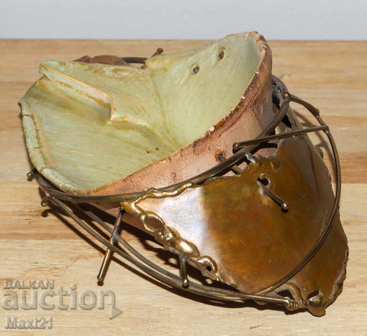 Delivery of Decorative bowl and candlestick set, bronze leather