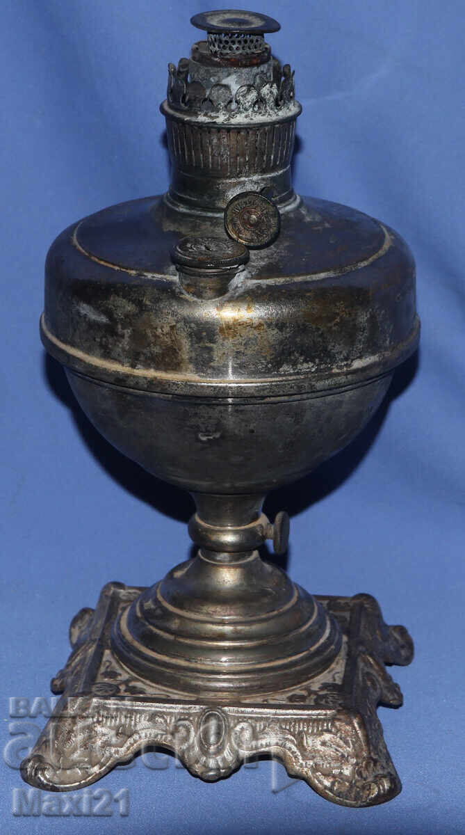 Auction  Antique German kerosene lamp