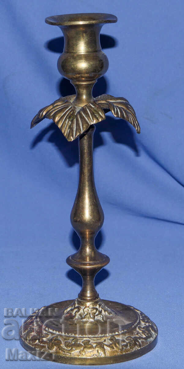 Διακοσμητικό μπρούτζινο κηροπήγιο με τιμή 120.00 BGN | € 61.36