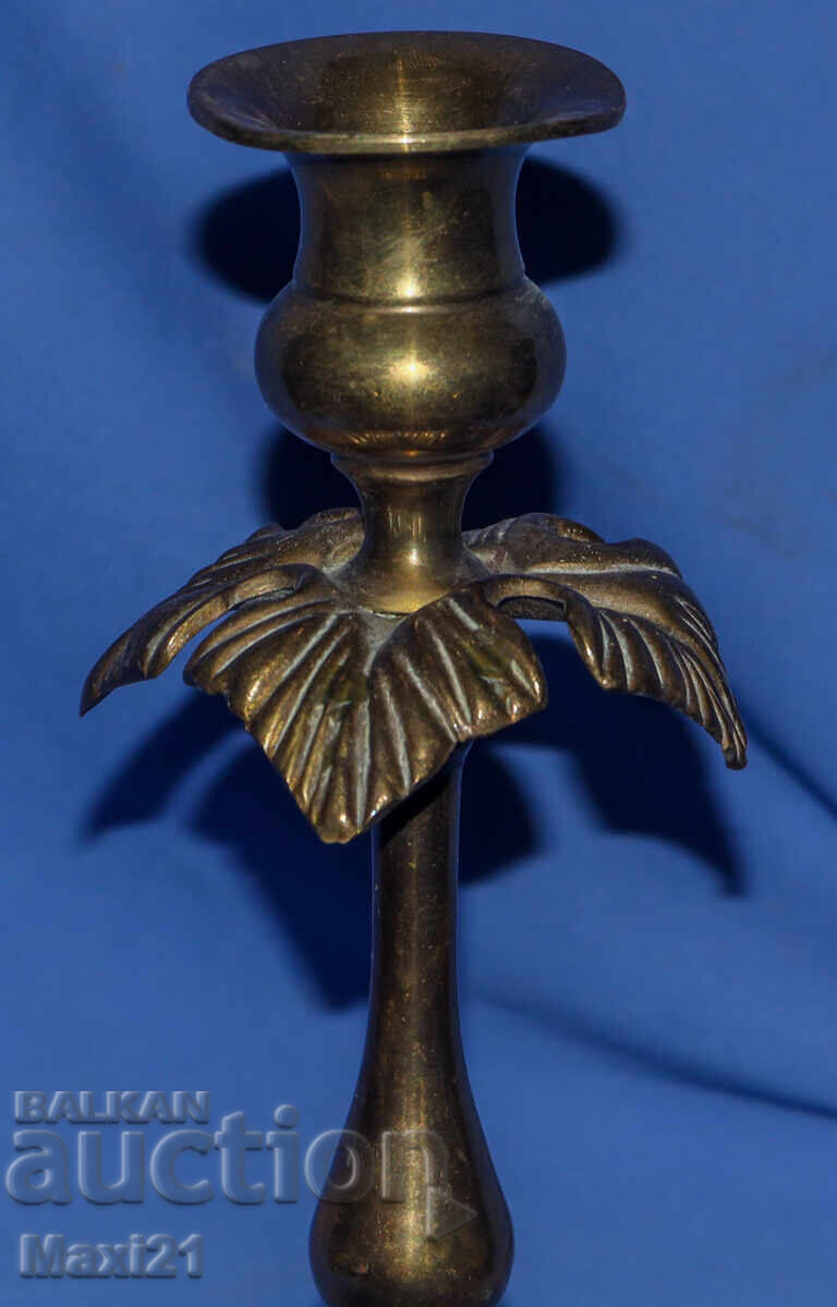 Παράδοση Διακοσμητικό μπρούτζινο κηροπήγιο