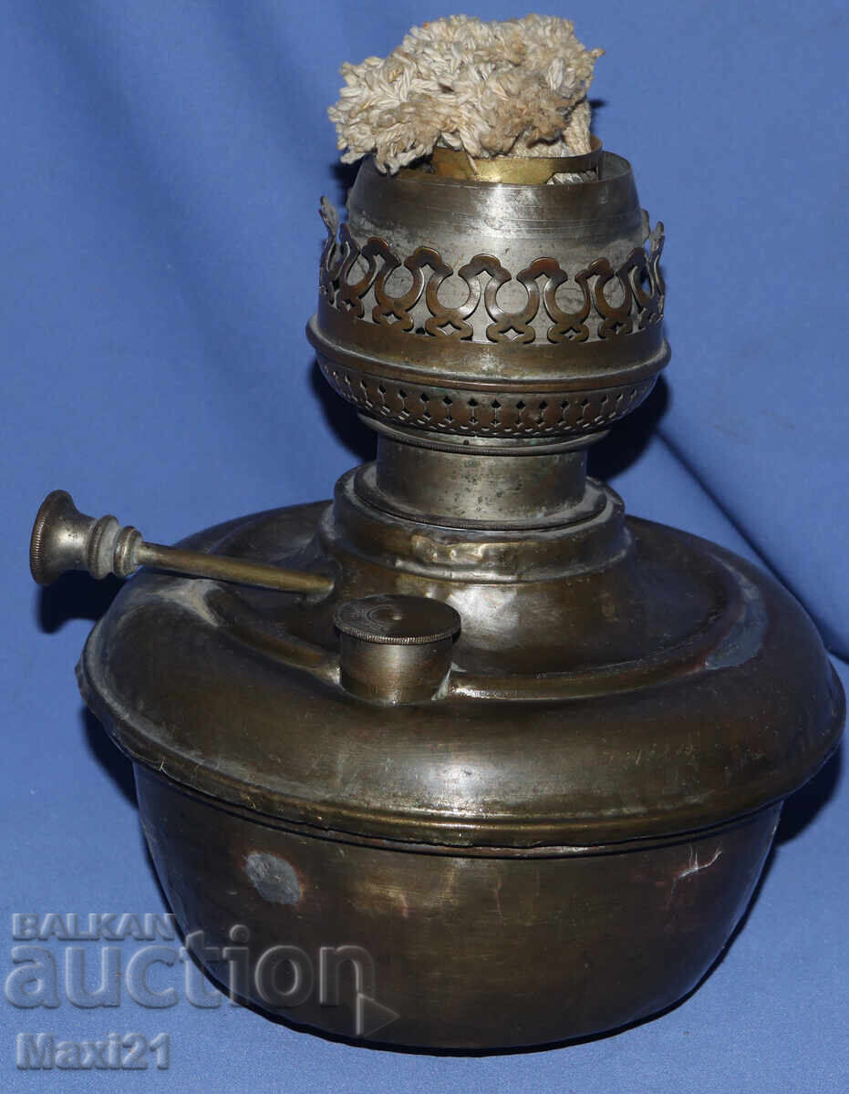 Antique German kerosene lamp with price 140.00 BGN | € 71.58