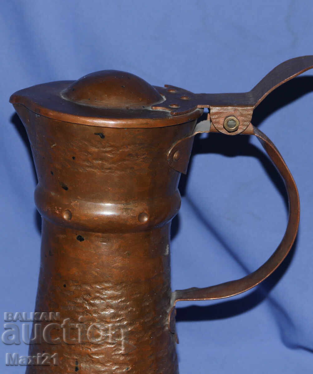 Стара ръчно кована медна кана с цена 200.00 лв. | € 102.26