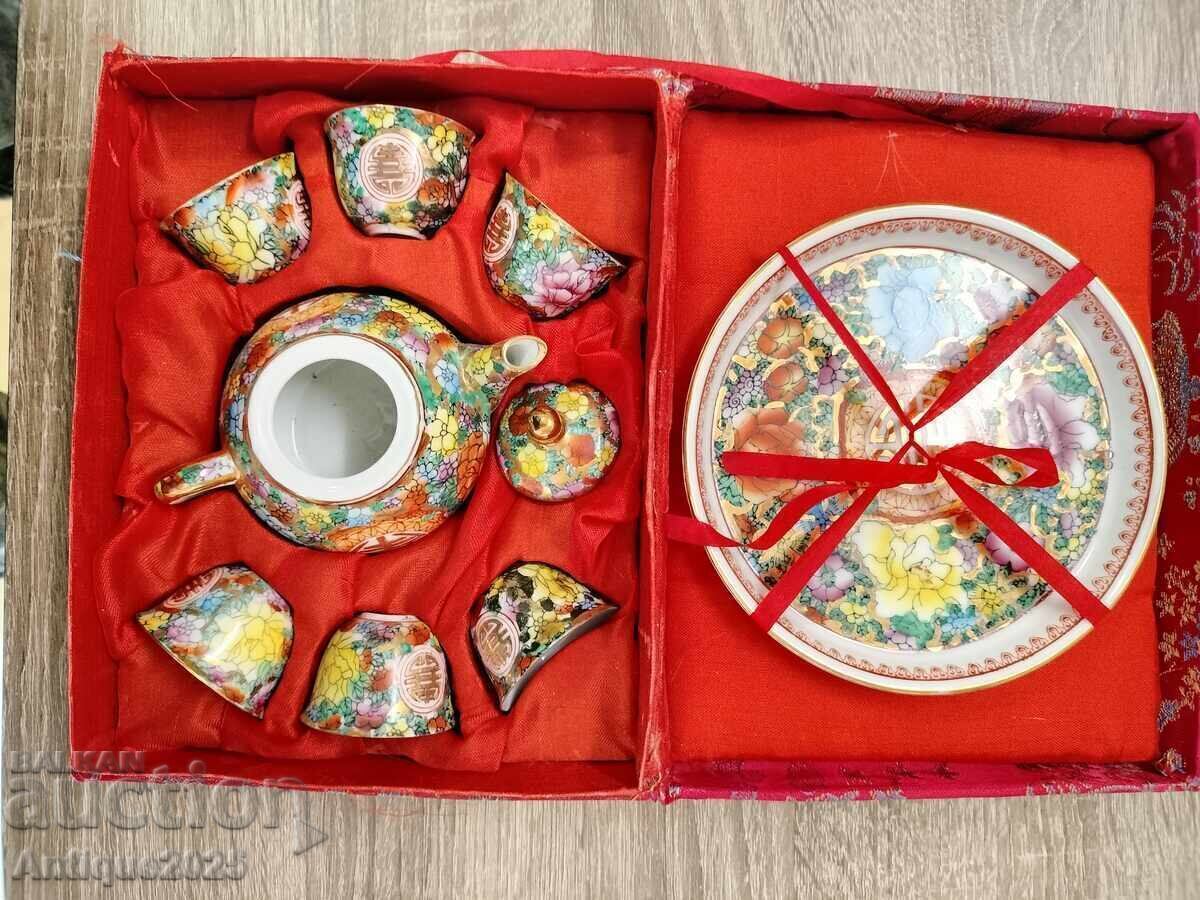 Chinese porcelain sake / tea set — new