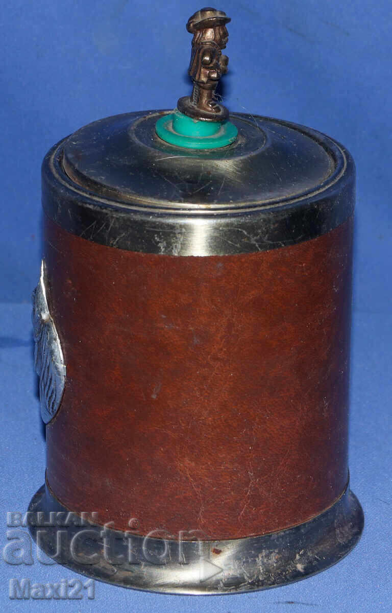 Auction  Old decorative cigarette box metal leather