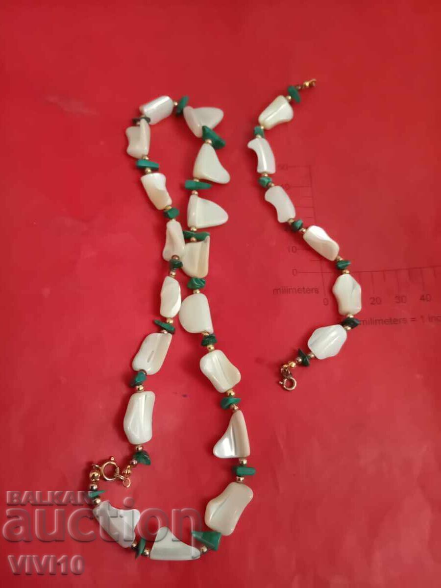 Colier și brățară vechi din sidef Colier și brățară vechi din sidef