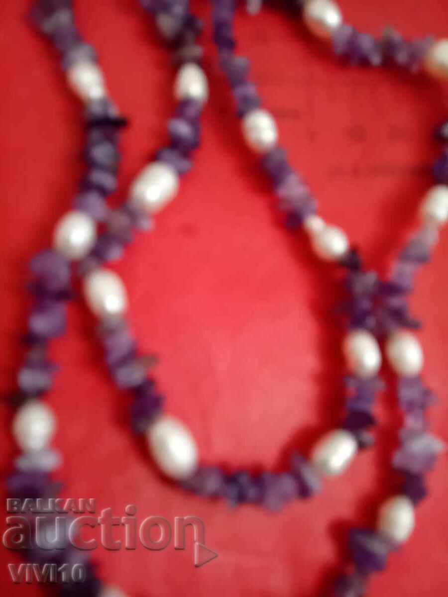 Auction  Antique amethyst and mother-of-pearl necklace