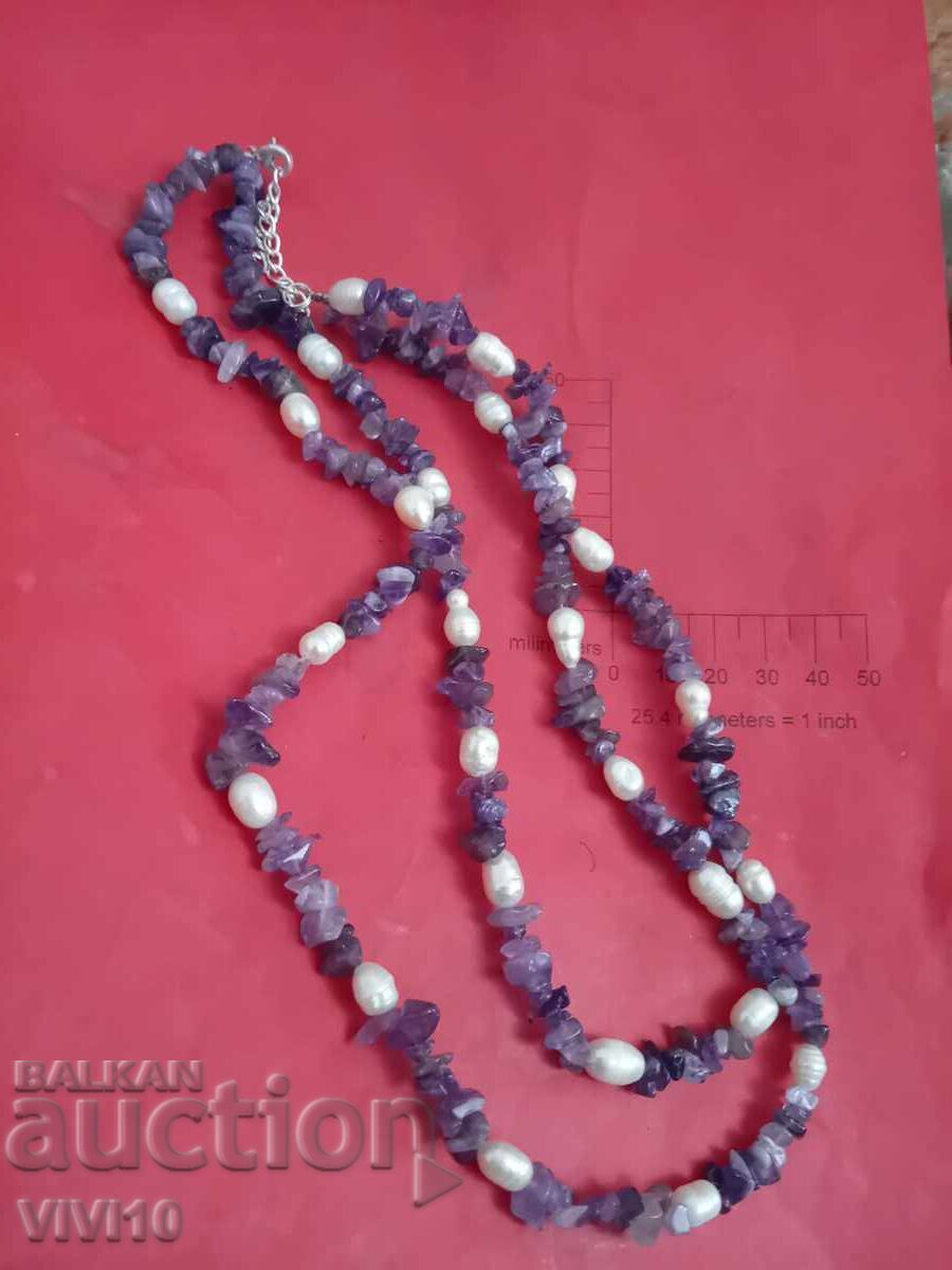Αρχαίο κολιέ από αμέθυστο και μαργαριτάρι