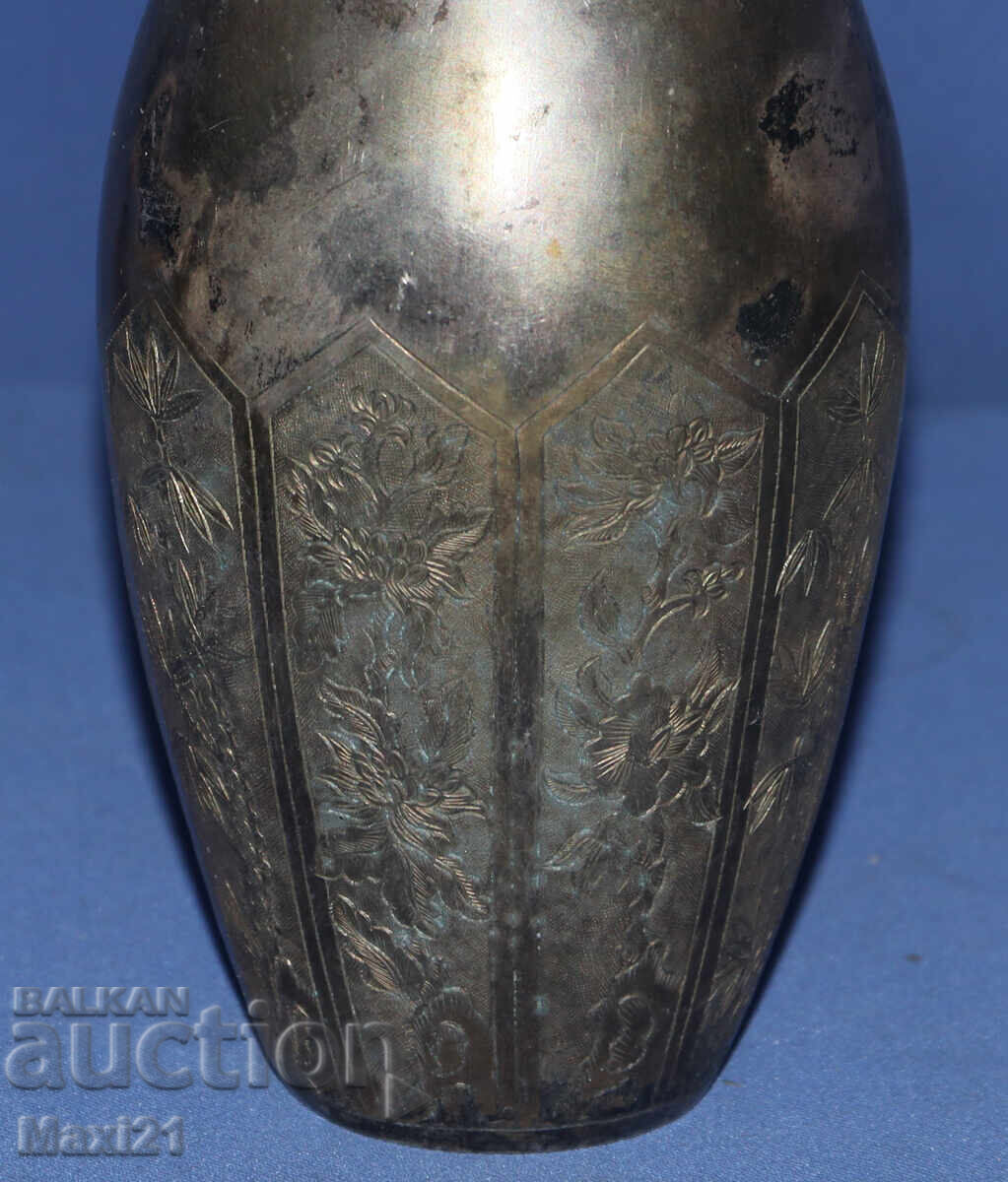 Livrarea Vază veche argintată pentru flori