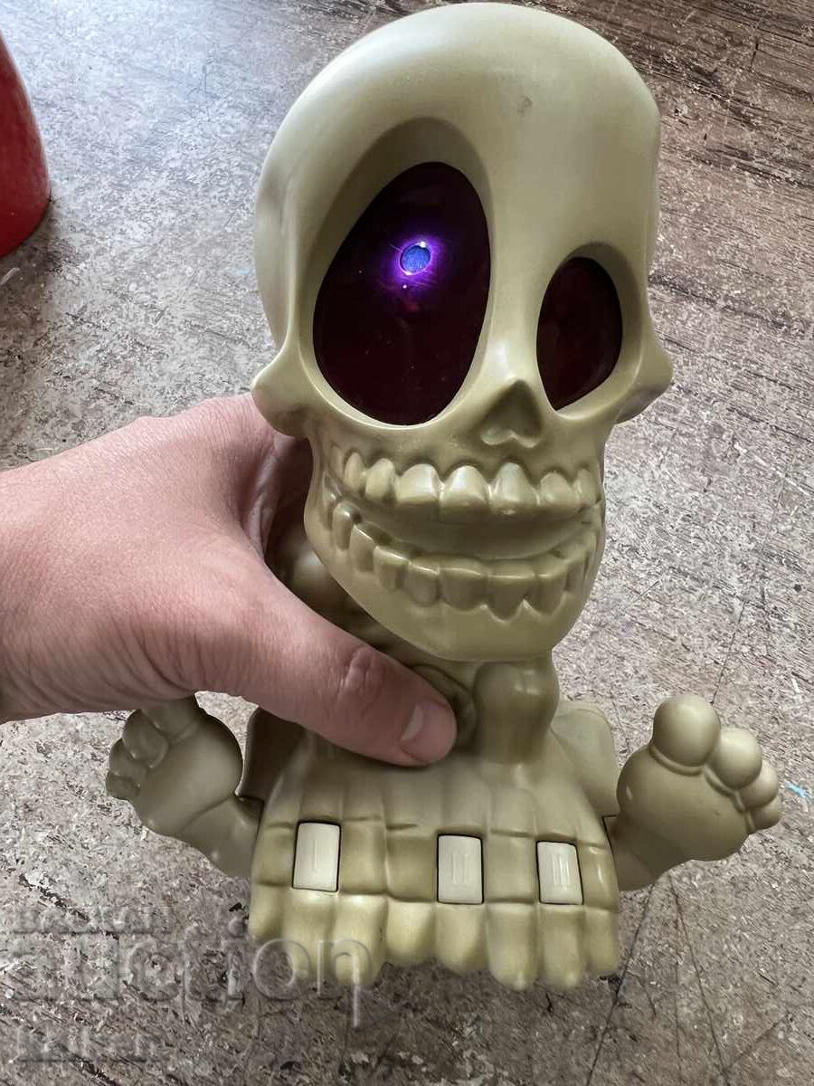 Toy with batteries, missing battery cover, working - 6