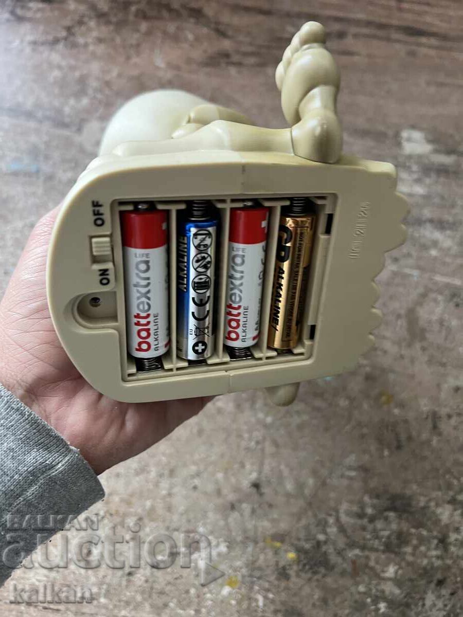 Toy with batteries, missing battery cover, working - 7