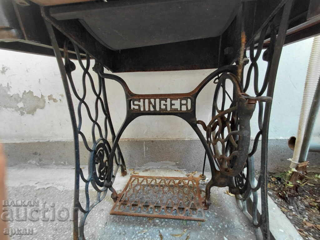 Аукцион Шевна машина Singer Германия - работеща ,началото на XX век Аукцион Шевна машина Singer Германия - работеща ,началото на XX век