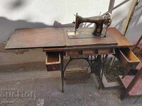 Mașină de cusut Singer Germania - funcțională, începutul secolului XX